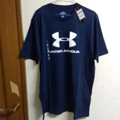 新品未使用タグ付きUNDER ARMOUR ネイビー Tシャツ 2XL