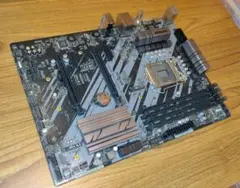 ASRock H470 Phantom Gaming 4 ATXマザーボード