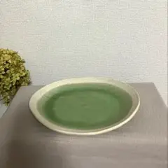 マディ　皿