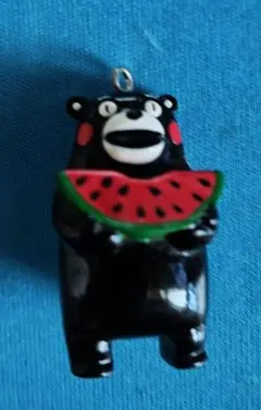 スイカを持った黒いクマ ピンバッチ