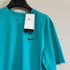 新品　ナイキ Dri-FIT UV ユニバーサル　コア　半袖Tシャツ