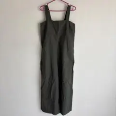 UNIQLO オリーブグリーン ストラップ付きオールインワン
