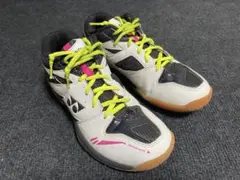 YONEX バドミントンシューズ 820MID 24センチ