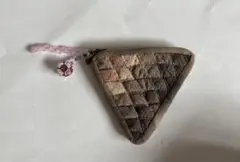パッチワーク　キルティング三角形コインケース