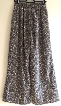 ペイズリー柄 ワイドパンツ
