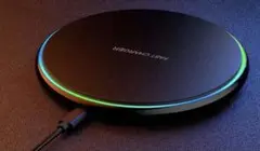 新品未使用品　ホワイト　ワイヤレス充電器