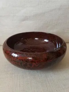 【木曽塗 靖 朱漆書銘(在銘)】古代堆朱 抹茶碗 赤黒模様の漆器 木曽塗 靖 朱漆書銘(在銘)】古代堆朱 抹茶碗 赤黒模様の漆器