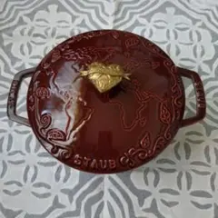 ハ*ナ様 限定　STAUB ストウブ トゥモローランド サービングディッシュ 2 STAUB ストウブ トゥモローランドコラボ サービングディッシュ