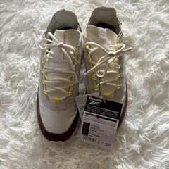Reebok FY5338 ホワイト/バーガンディ スニーカー