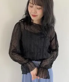 しゅわしゅわドットブラウス