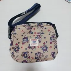 Item thumbnail for item b55fc95f-6fe7-4926-99d6-a7e3a943c85b