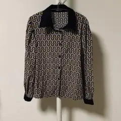 春・秋物　SHEIN 幾何学模様 長袖シャツ　美品　送料込み