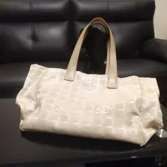 CHANEL シャネル ニュートラベルライン バッグ