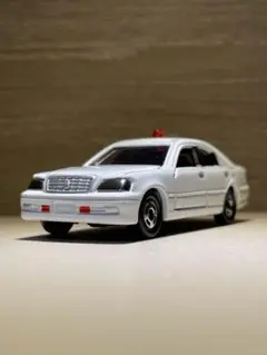 【廃盤絶版限定トミカ】トヨタ クラウン 覆面パトカー【緊急車両セット３】