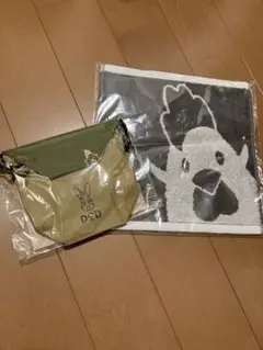 からあげクンサコッシュ ハンドタオル