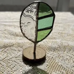 ステンドグラス　葉っぱと木3