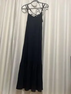 黒 キャミソールワンピース フリル裾
