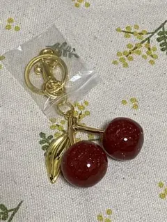 新品　さくらんぼ　バッグチャーム　キーホルダー