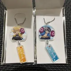 イオン限定　アクリルキーホルダー　我妻善逸　嘴平伊之助