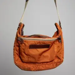 Item thumbnail for item 36f8c43a-5d08-4b90-988f-83255cf3f5e5