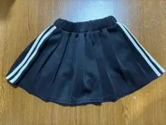 美品★黒のプリーツスカート サイドライン入り インパン付き サイズ130