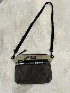 Item thumbnail for item 5d8a5418-4da3-4acc-81a7-ffb052f41c95