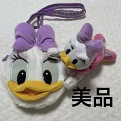 ディズニーリゾート デイジーのポシェット&肩のせぬいぐるみセット美品