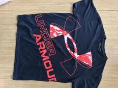 Under Armour ブラック レッド Tシャツ