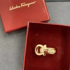 Salvatore Ferragamo フェラガモ　ガンチーニ スカーフリング