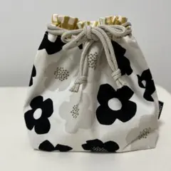 レディース用　お弁当袋　モダンフラワー柄②