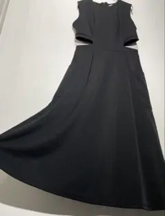ノースリーブウエストカットロングワンピース　Mサイズ 韓国　美シルエット