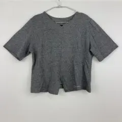 【訳あり】タグなし、ほつれありグレー半袖トップス