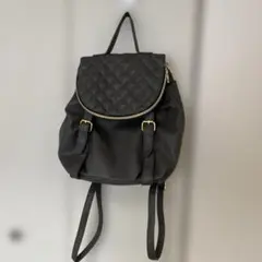 グレーキルティングバックパック　　 縦30×横33×マチ12cm