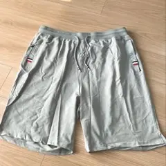 ライトグレー ショートパンツ 42サイズ