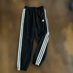 adidas パンツ
