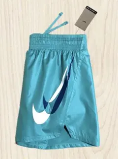 Nike、swoosh、ショートパンツ