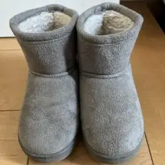 ムートンブーツ