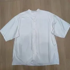 アダムエロペ　ノーカラーシャツ