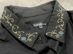 SUGGESTION 刺繍入り 黒シャツ Mサイズ