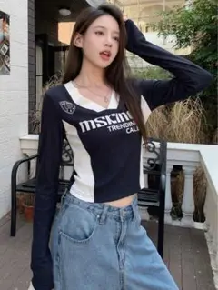 スポーティ Vネック長袖Tシャツ ネイビー 売り切れ品