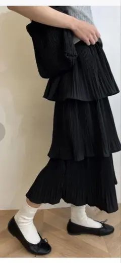 新品【 W♡C】プリーツティアードロングスカート