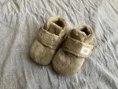 UGG ベビーシューズ　防寒シューズ　プレシューズ　ベージュ
