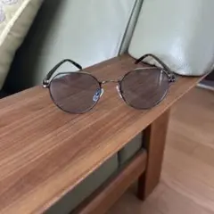 【美品】シルバーラウンドサングラス　ブルーレンズでスタイリッシュ　個性的