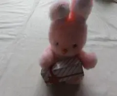 ピンクのウサギ ぬいぐるみ プレゼント付き