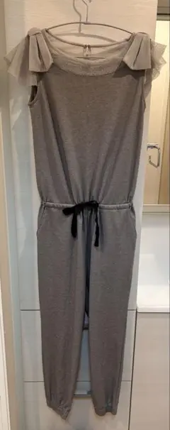 グレー フリル付きオールインワン