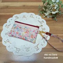 2個で1000円♫キーリール、ストラップ付き♡　ミニポーチ　リバティ　ラミネート