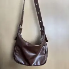ブラウンショルダーバッグ