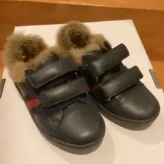 GUCCI グッチ ファー付きブラックレッドスニーカー 25 16cm 美品