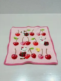 ♡新品　ファミリア シェニール織 リアちゃん さくらんぼ柄 タオルハンカチ ♡新品ファミリア シェニール織 リアちゃん さくらんぼ柄 タオル