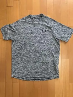 アンダーアーマー　メンズTシャツ　L